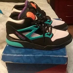 Retro Reebok pumps Charlotte Hornet colorway
